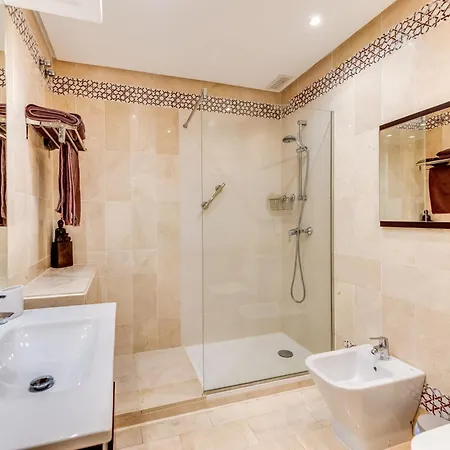 公寓 Beachside Puerto Banus Luxury Aprt2 马尔韦利亚
