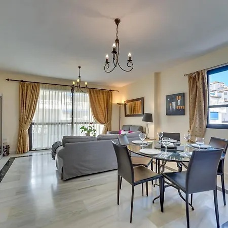 公寓 Beachside Puerto Banus Luxury Aprt2 *