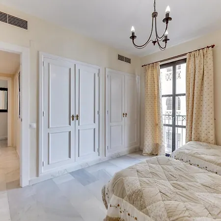Puerto Banus2 Beachfront And Pools Apartamento *