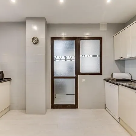 아파트 Beachside Puerto Banus Luxury Aprt2 마르베야