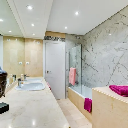 Beachside Puerto Banus Luxury Aprt2 아파트 마르베야