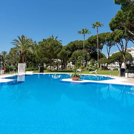 Beachside Puerto Banus Luxury Aprt2